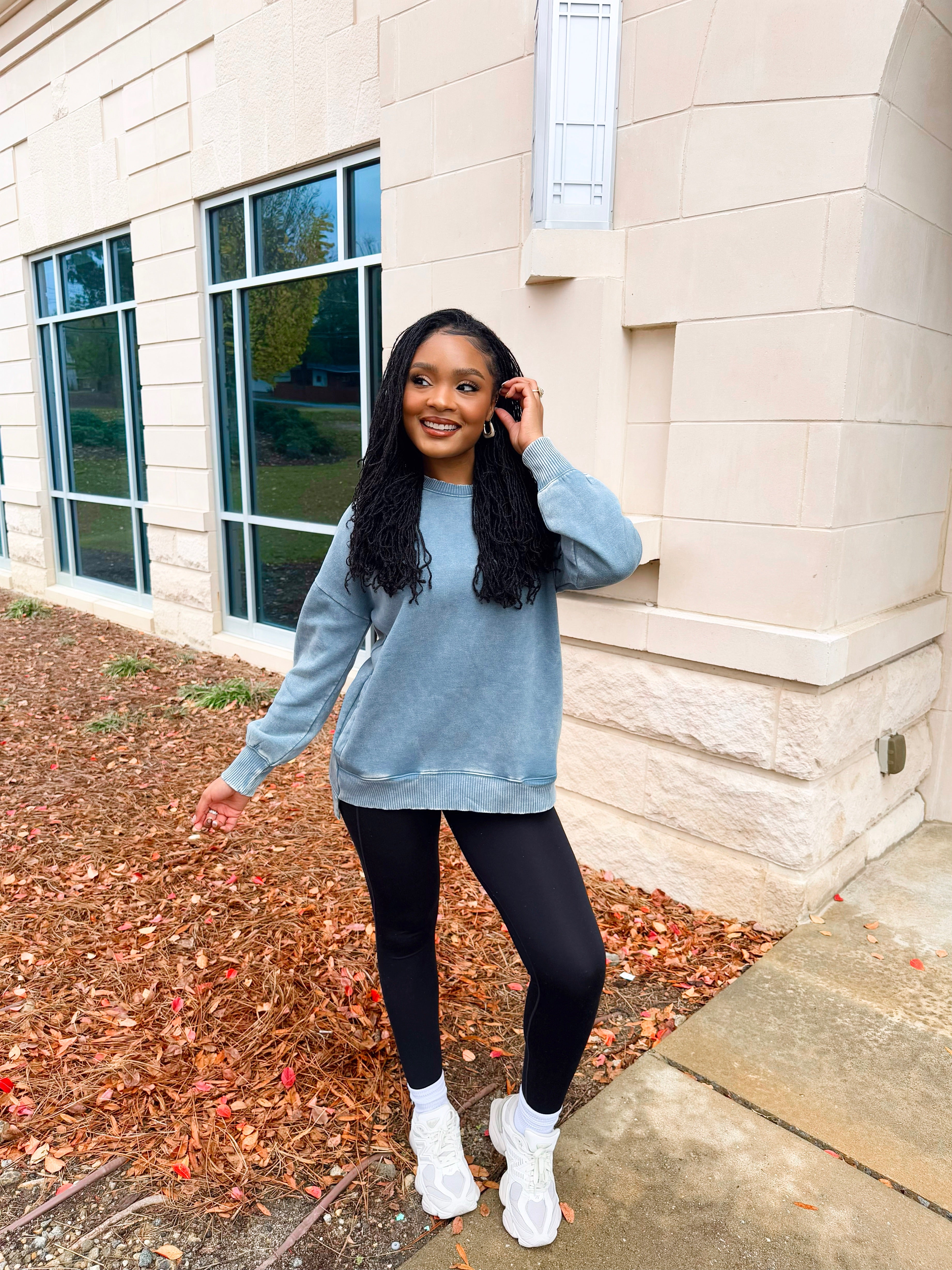 Poppie Vintage Wash Pullover - Blue