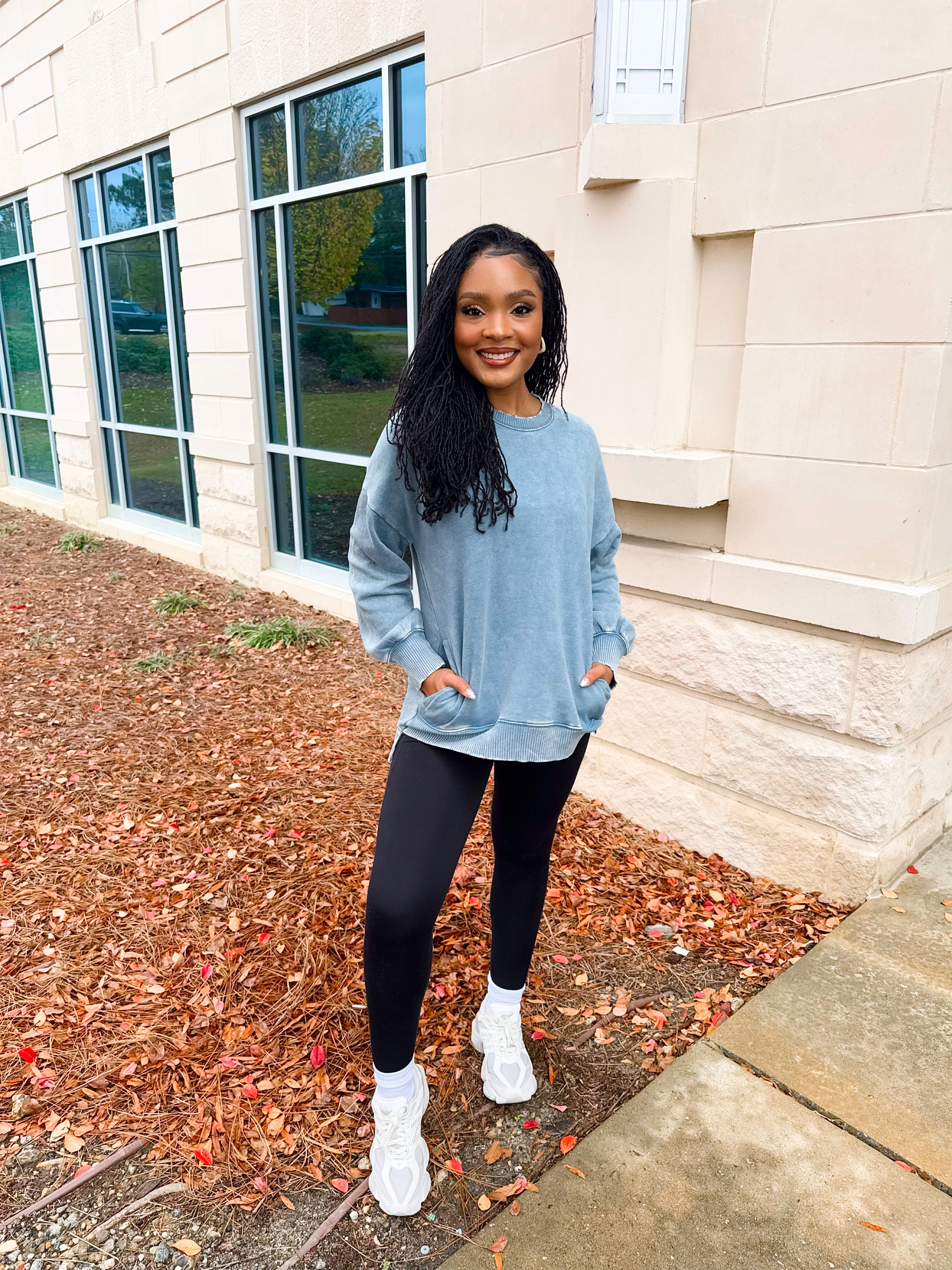 Poppie Vintage Wash Pullover - Blue